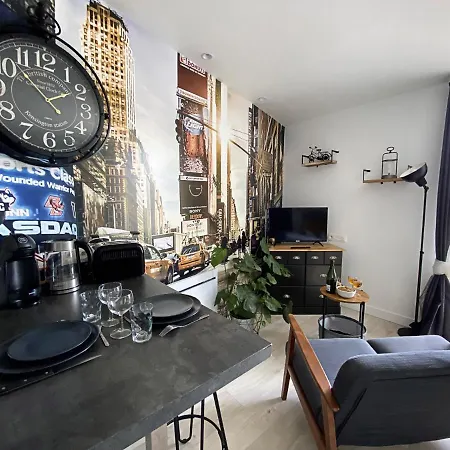 Le Petit Atelier - Studio - Wifi - Coeur De Ville - Parking Pont-l'Abbe Exterior photo